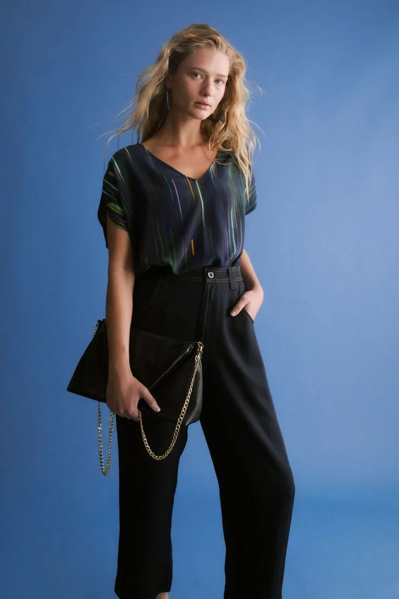 Kayra V Neck Top Kayra V Neck Top